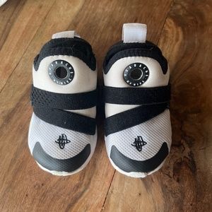 Baby hurache by Nike